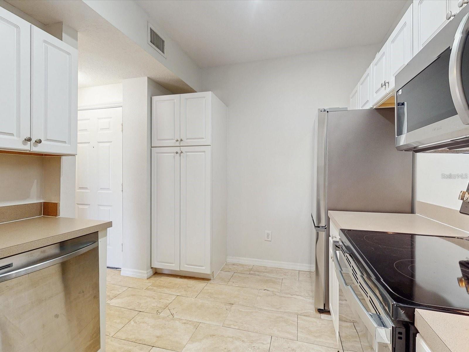 5578 METROWEST BLVD #203, ORLANDO, FL, 32811