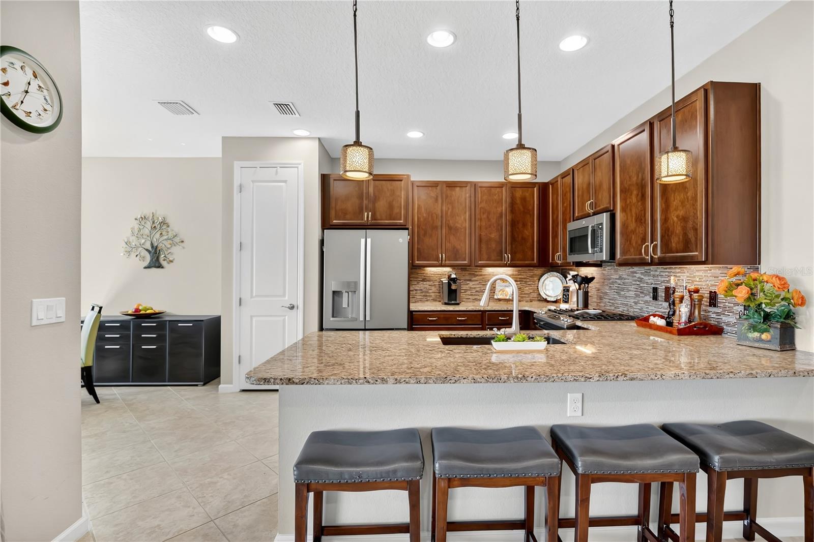 1066 VICTORIA HILLS DRIVE SOUTH, DELAND, FL, 32724