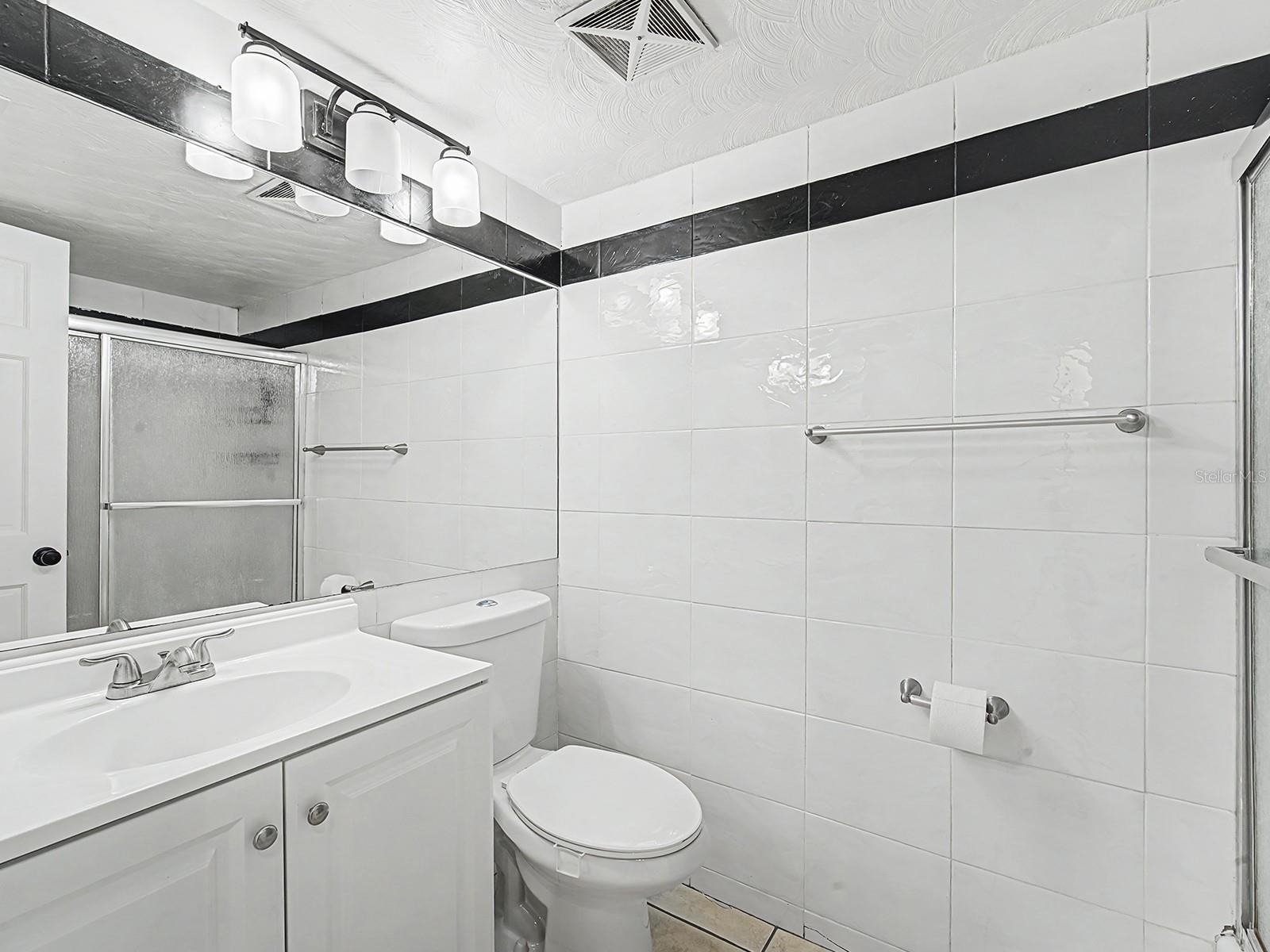 6321 NEWTOWN CIR #21B8, TAMPA, FL, 33615