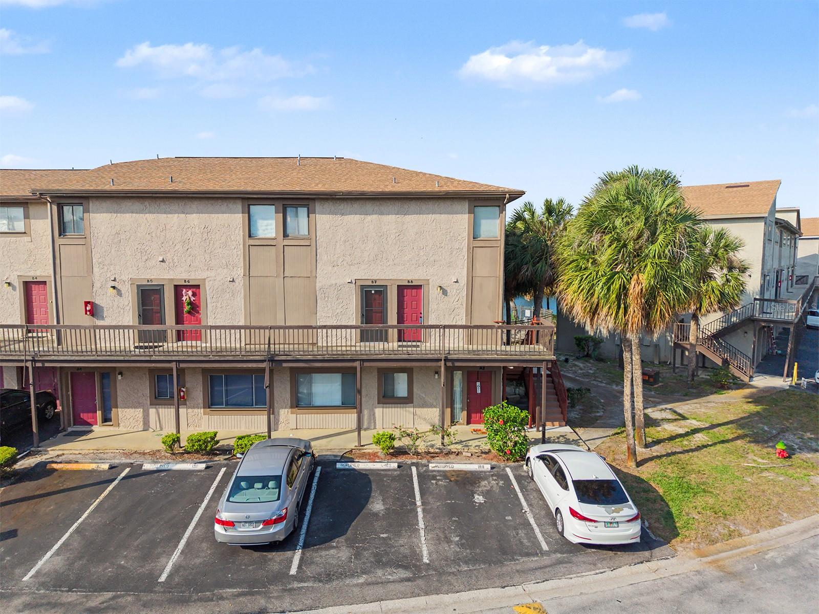 6321 NEWTOWN CIR #21B8, TAMPA, FL, 33615