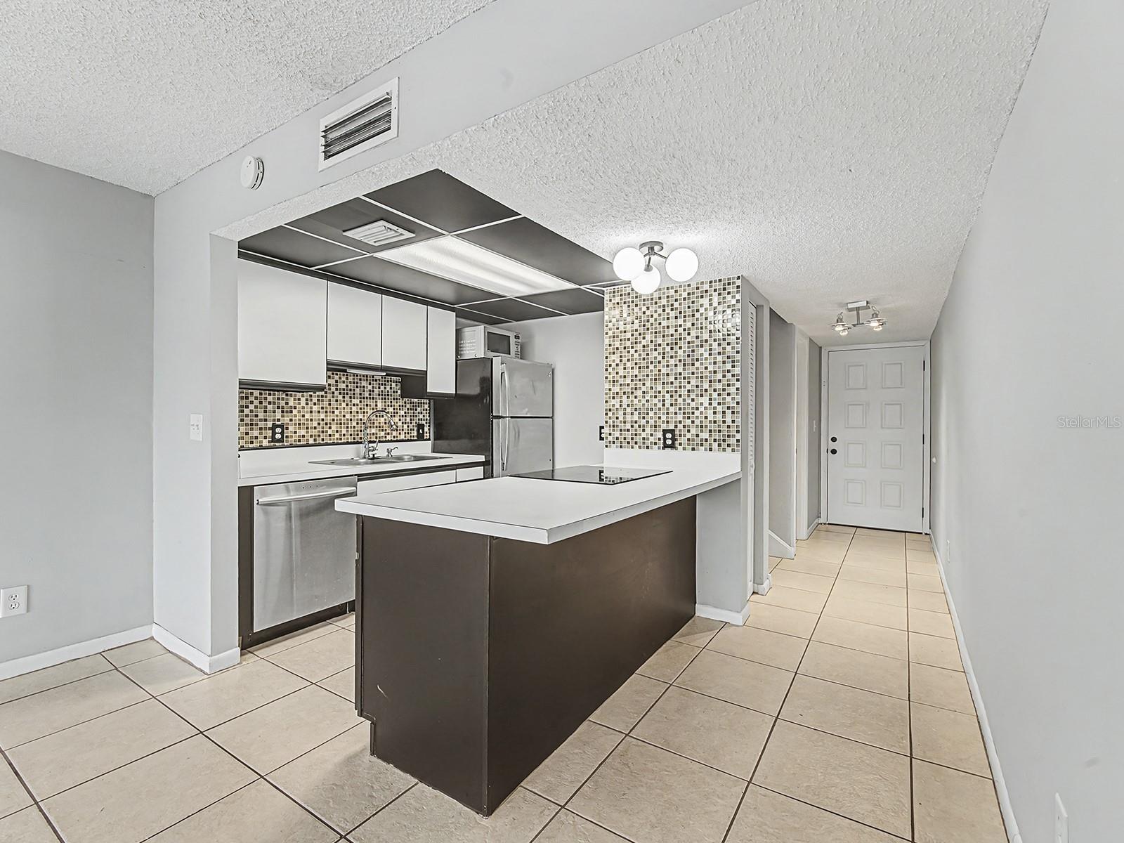 6321 NEWTOWN CIR #21B8, TAMPA, FL, 33615