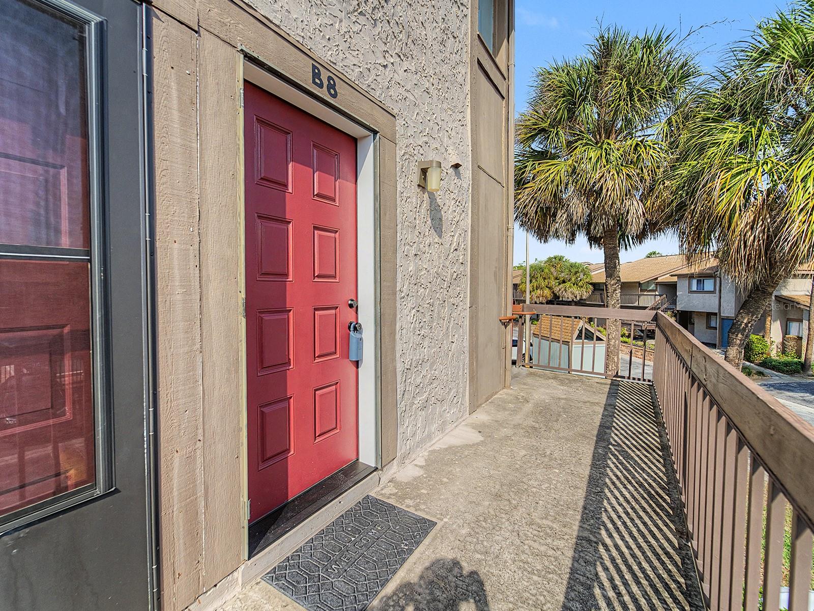 6321 NEWTOWN CIR #21B8, TAMPA, FL, 33615