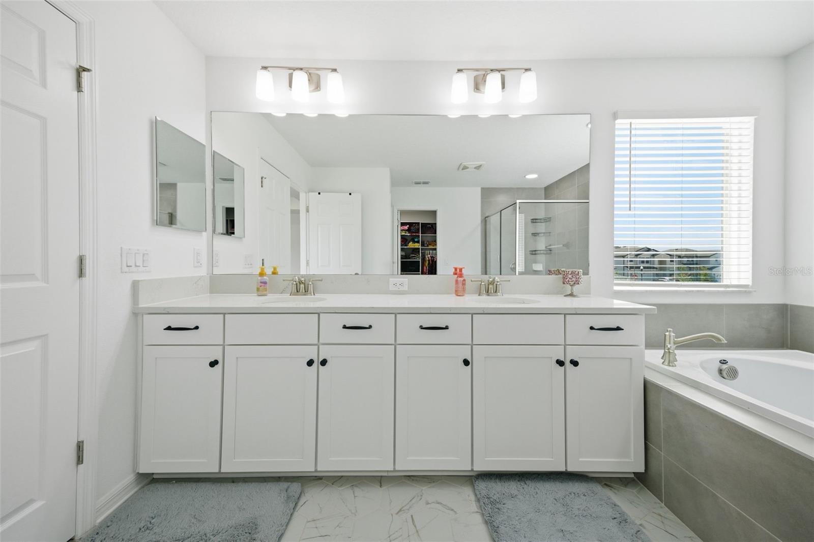 7792 NOTCHED PINE BND, WESLEY CHAPEL, FL, 33545