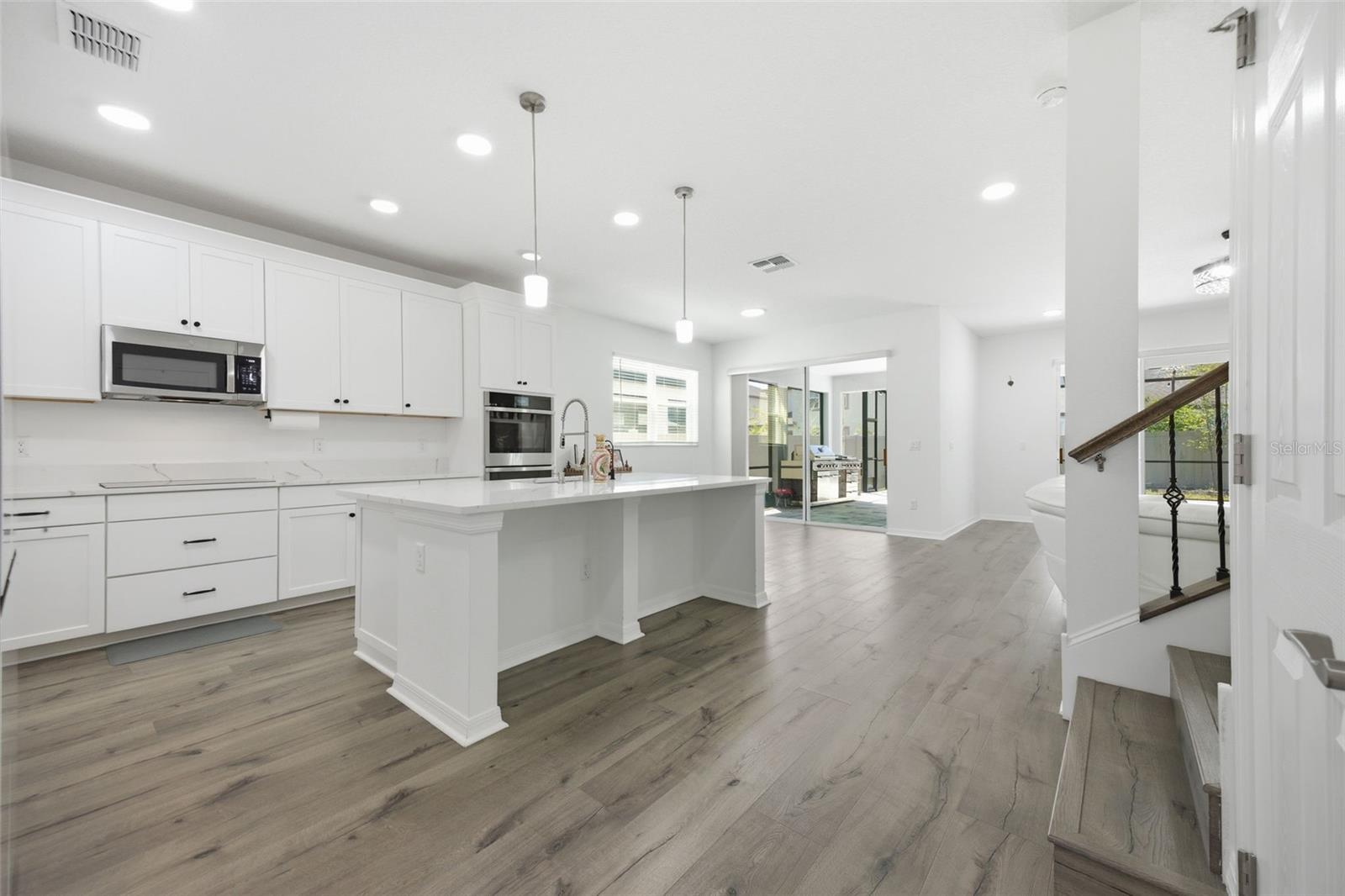 7792 NOTCHED PINE BND, WESLEY CHAPEL, FL, 33545