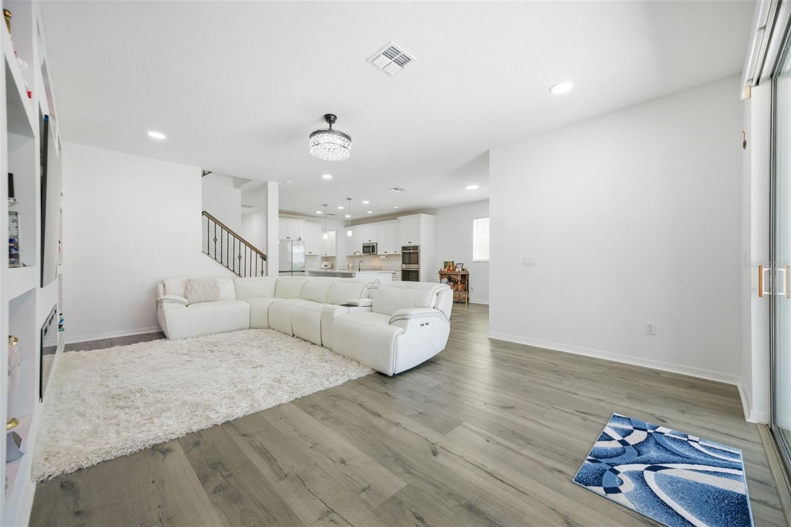 7792 NOTCHED PINE BND, WESLEY CHAPEL, FL, 33545