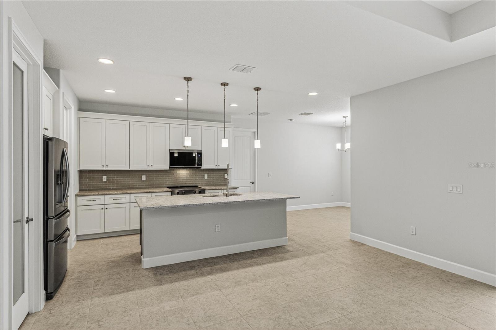450 HAMMOND ST SW, PALM BAY, FL, 32908