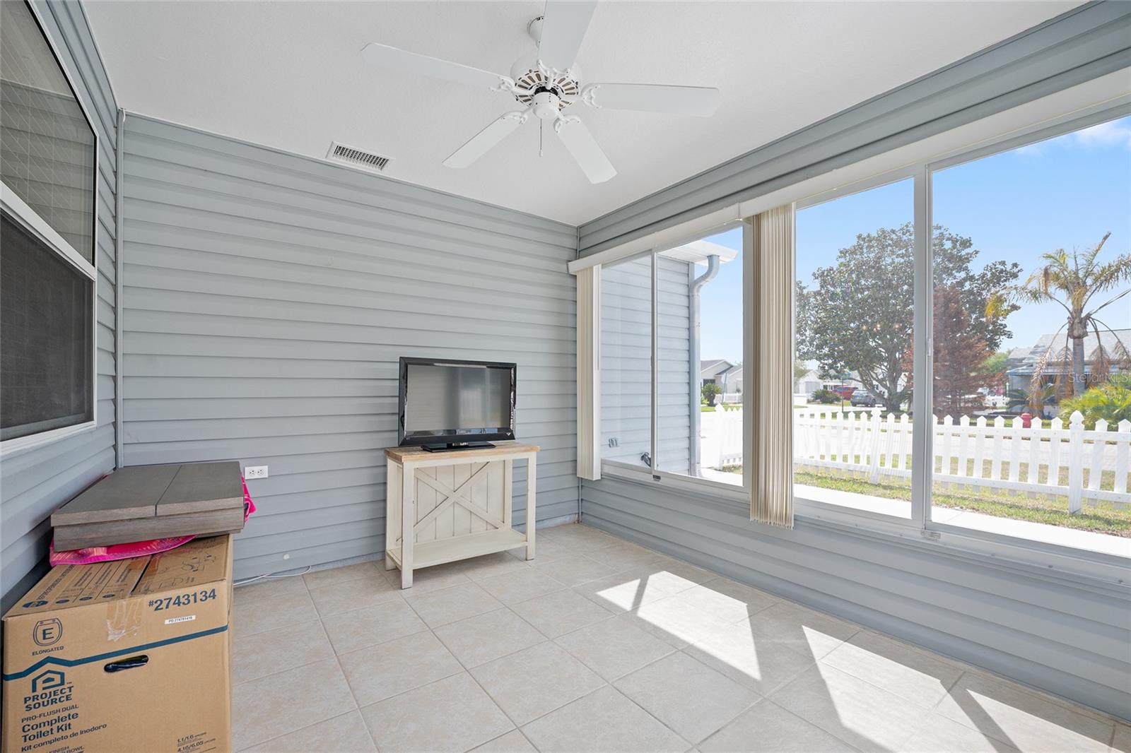 1647 CAMPOS DR, THE VILLAGES, FL, 32162