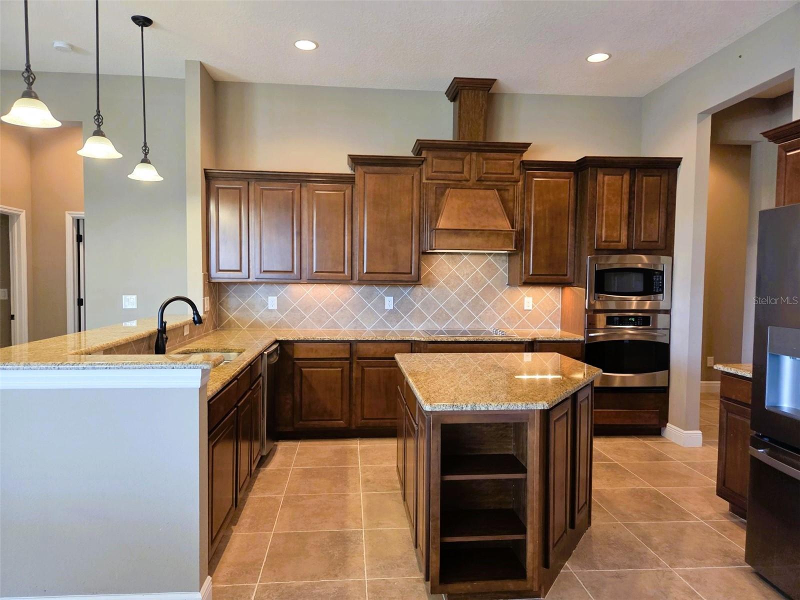 8420 WEBBER RD, SARASOTA, FL, 34240