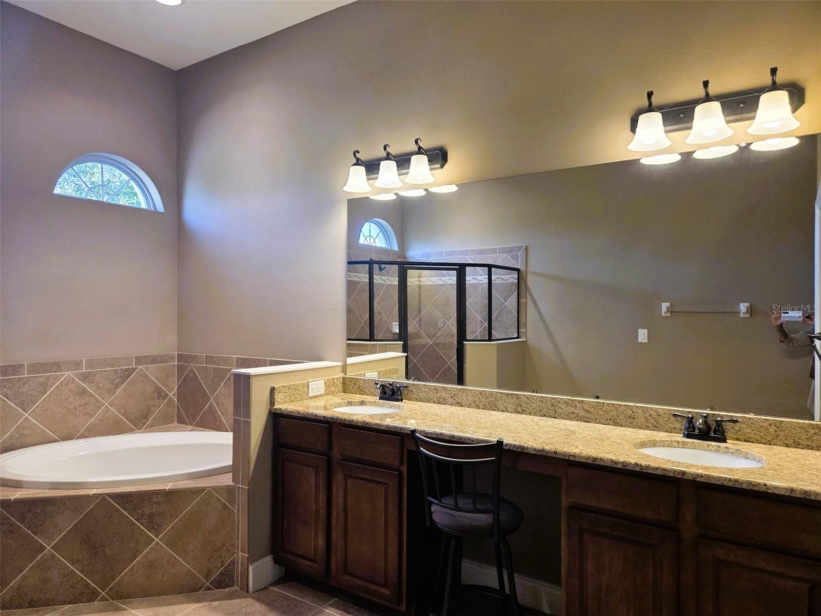 8420 WEBBER RD, SARASOTA, FL, 34240