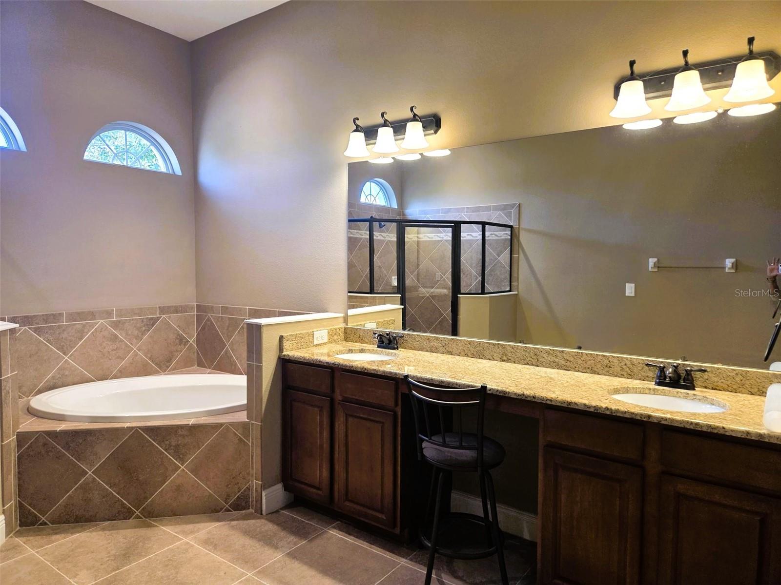 8420 WEBBER RD, SARASOTA, FL, 34240