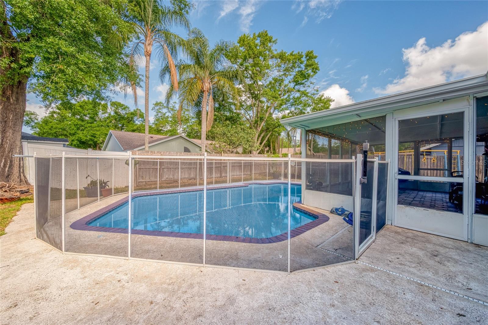 18322 SWAN LAKE DR, LUTZ, FL, 33549