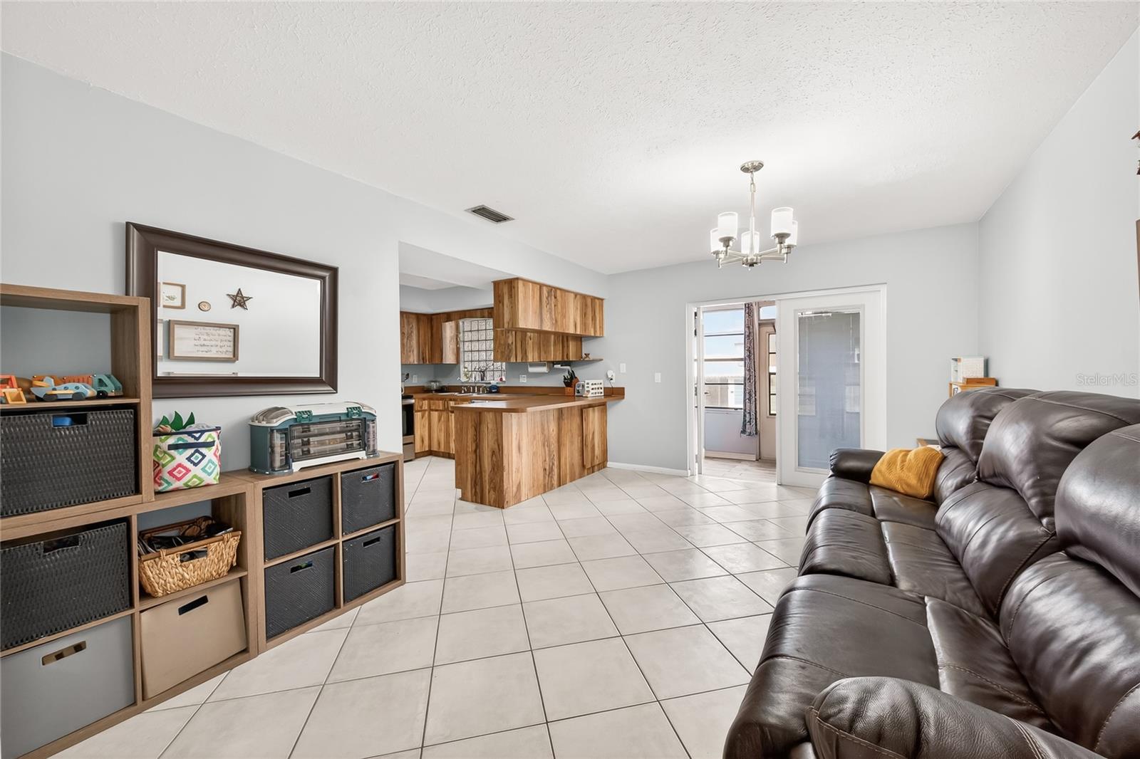 18322 SWAN LAKE DR, LUTZ, FL, 33549