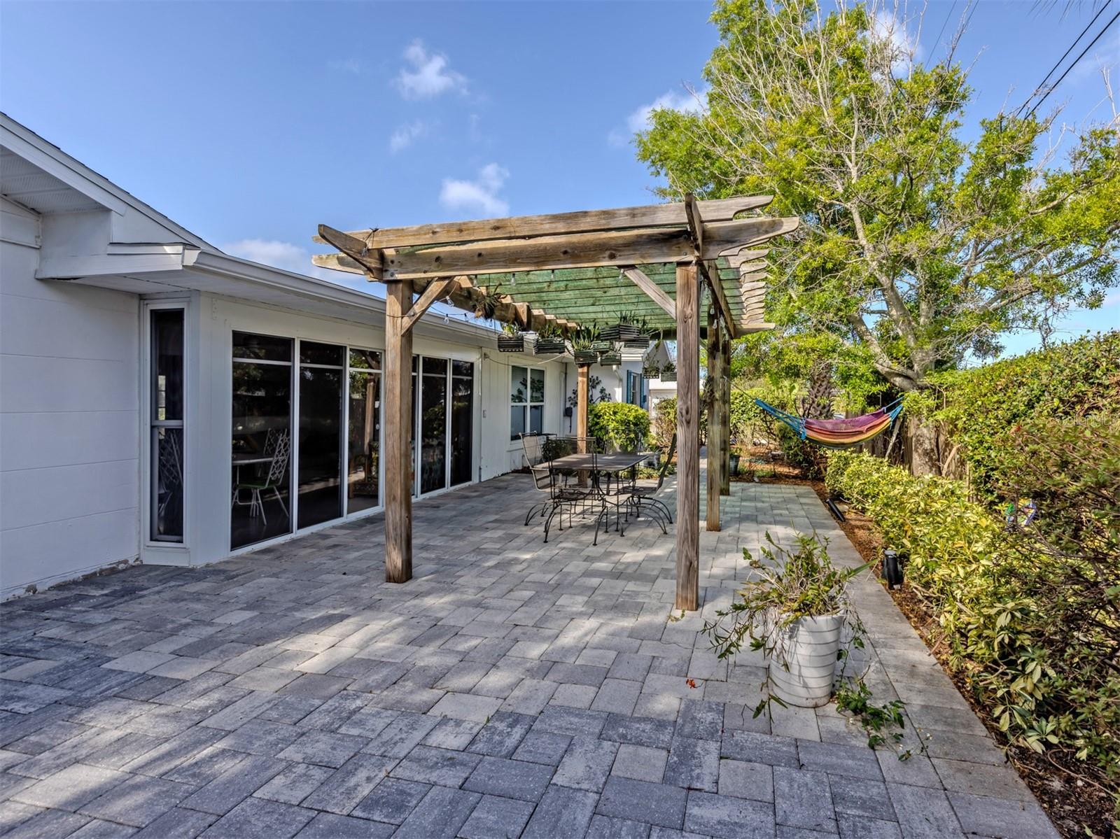 1261 LAKESIDE DR, VENICE, FL, 34293