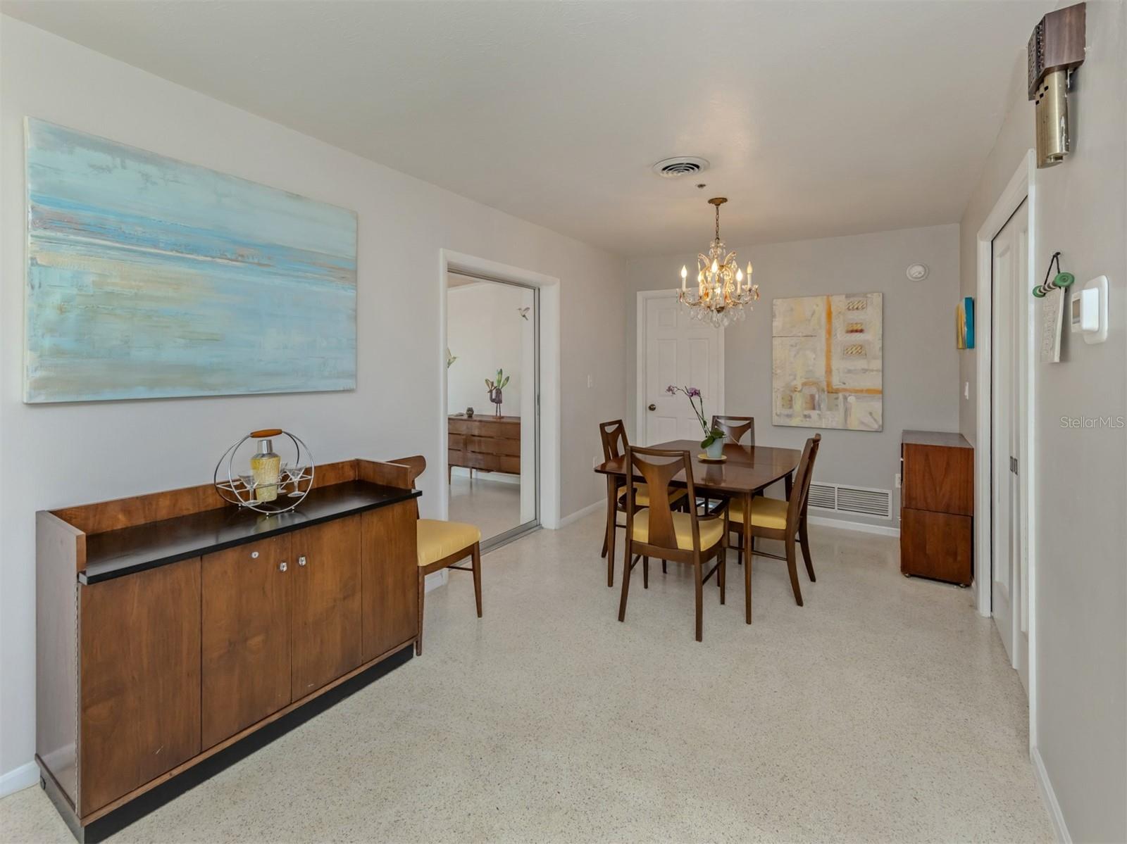 1261 LAKESIDE DR, VENICE, FL, 34293
