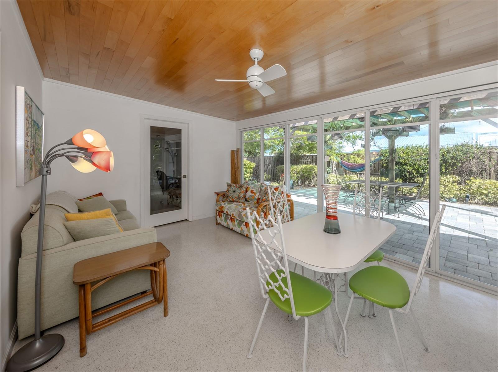 1261 LAKESIDE DR, VENICE, FL, 34293
