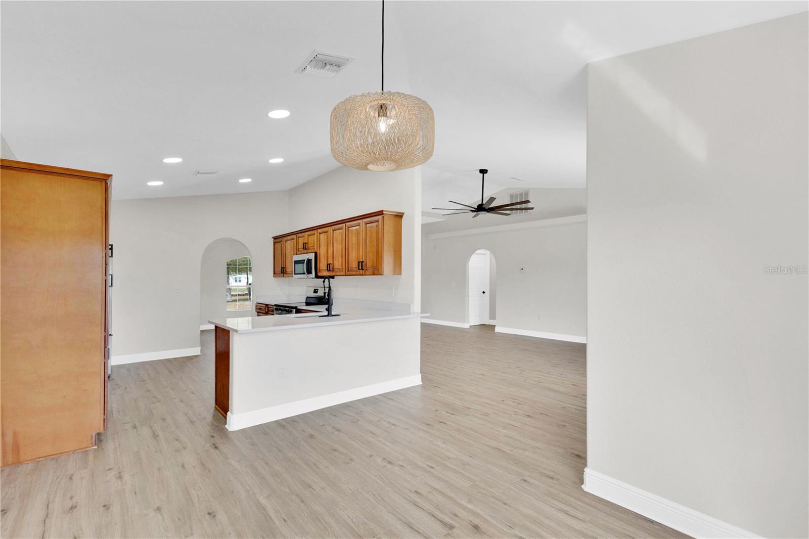 8 OAKRIDGE DR, FROSTPROOF, FL, 33843