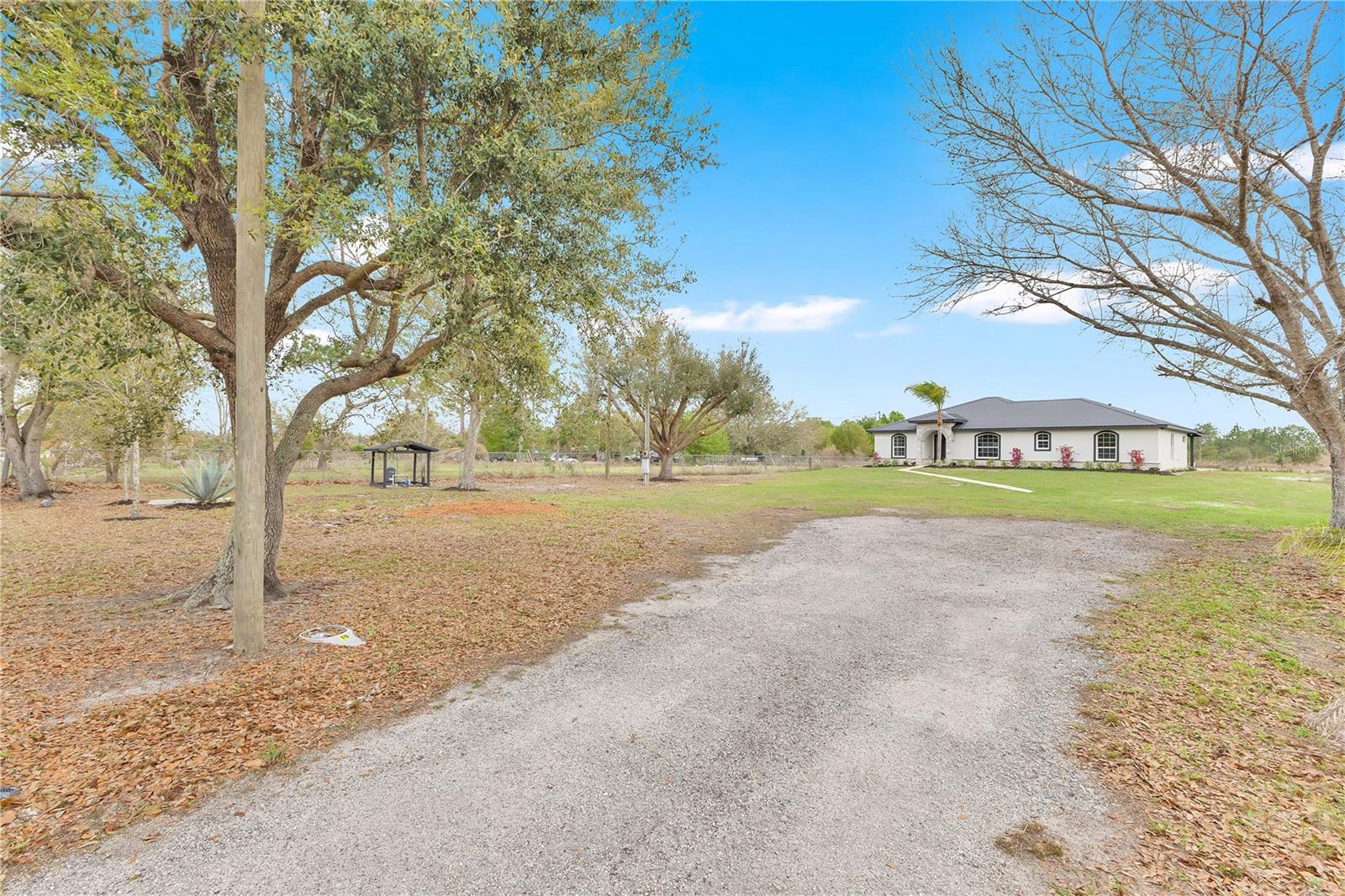 8 OAKRIDGE DR, FROSTPROOF, FL, 33843