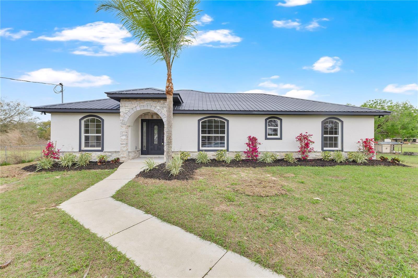8 OAKRIDGE DR, FROSTPROOF, FL, 33843