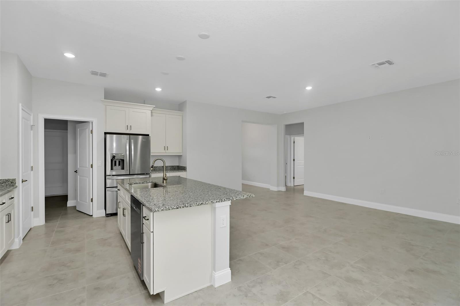 8736 N VINCE DR, DUNNELLON, FL, 34434