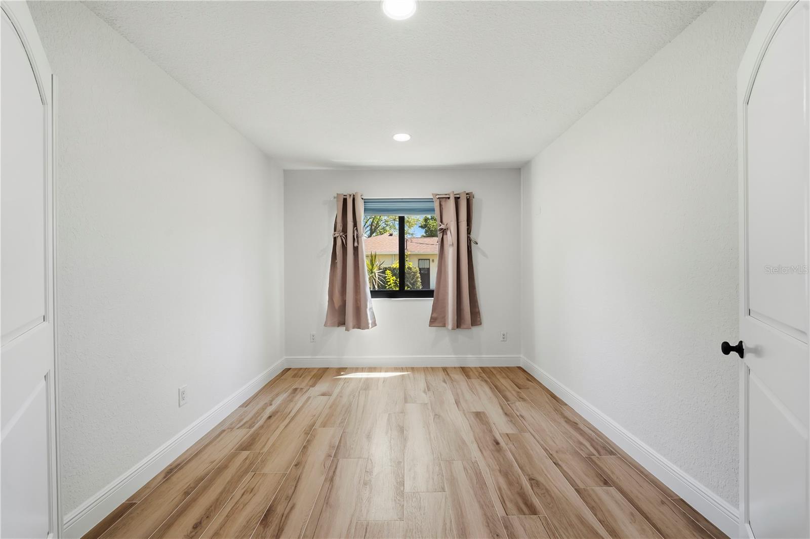 2225 SE FLANDERS RD, PORT ST LUCIE, FL, 34952
