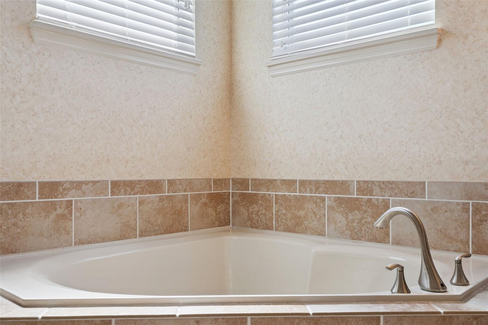 6552 HELMSLEY CIRCLE, WINDERMERE, FL, 34786