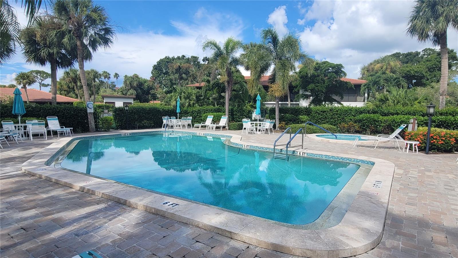 320 BARCELONA DR #320, BRADENTON, FL, 34210
