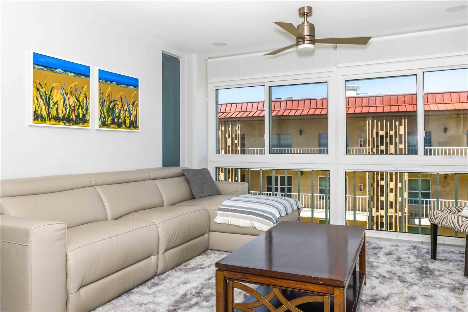 105 ISLAND WAY #142, CLEARWATER BEACH, FL, 33767