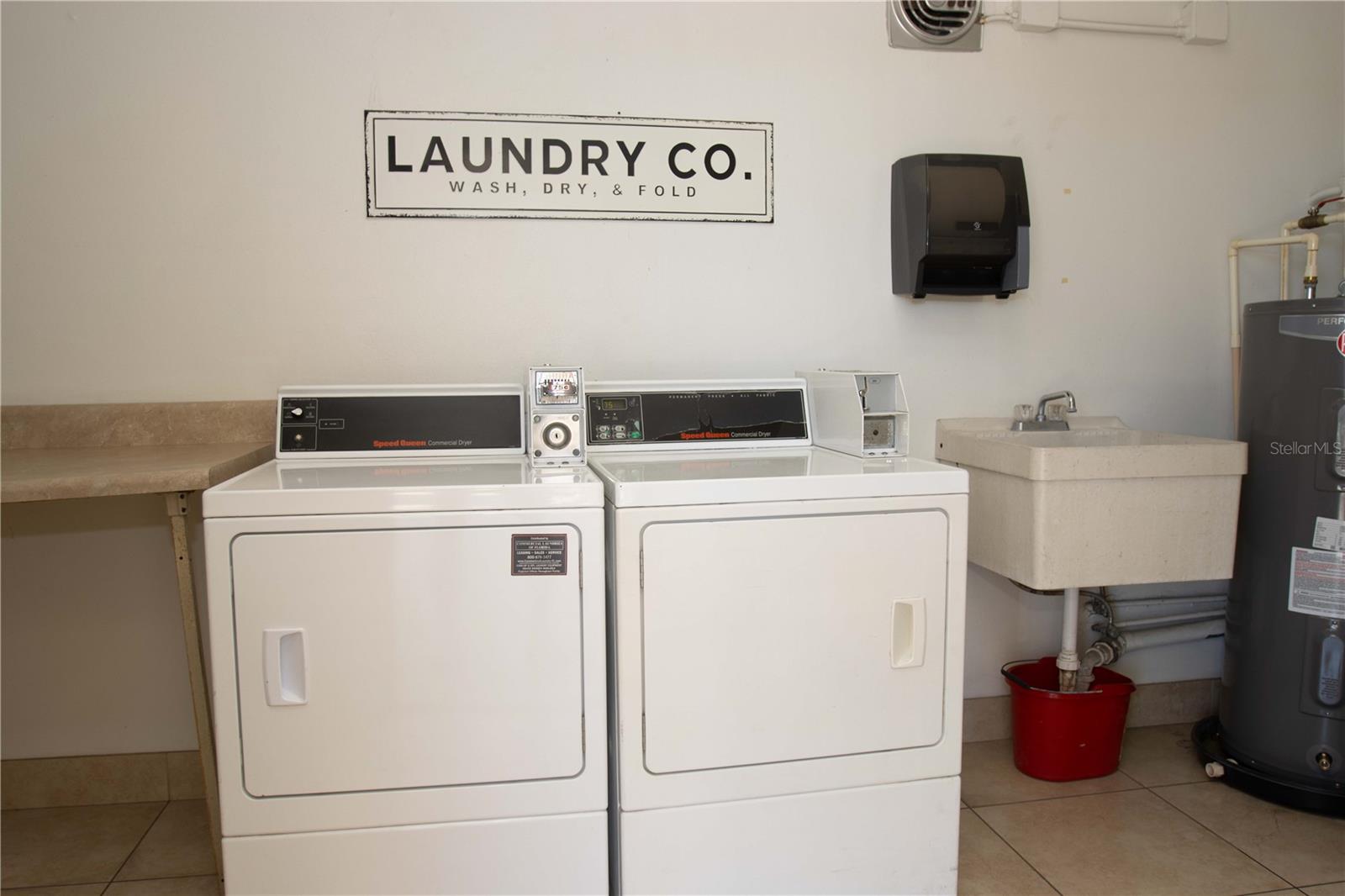 105 ISLAND WAY #142, CLEARWATER BEACH, FL, 33767