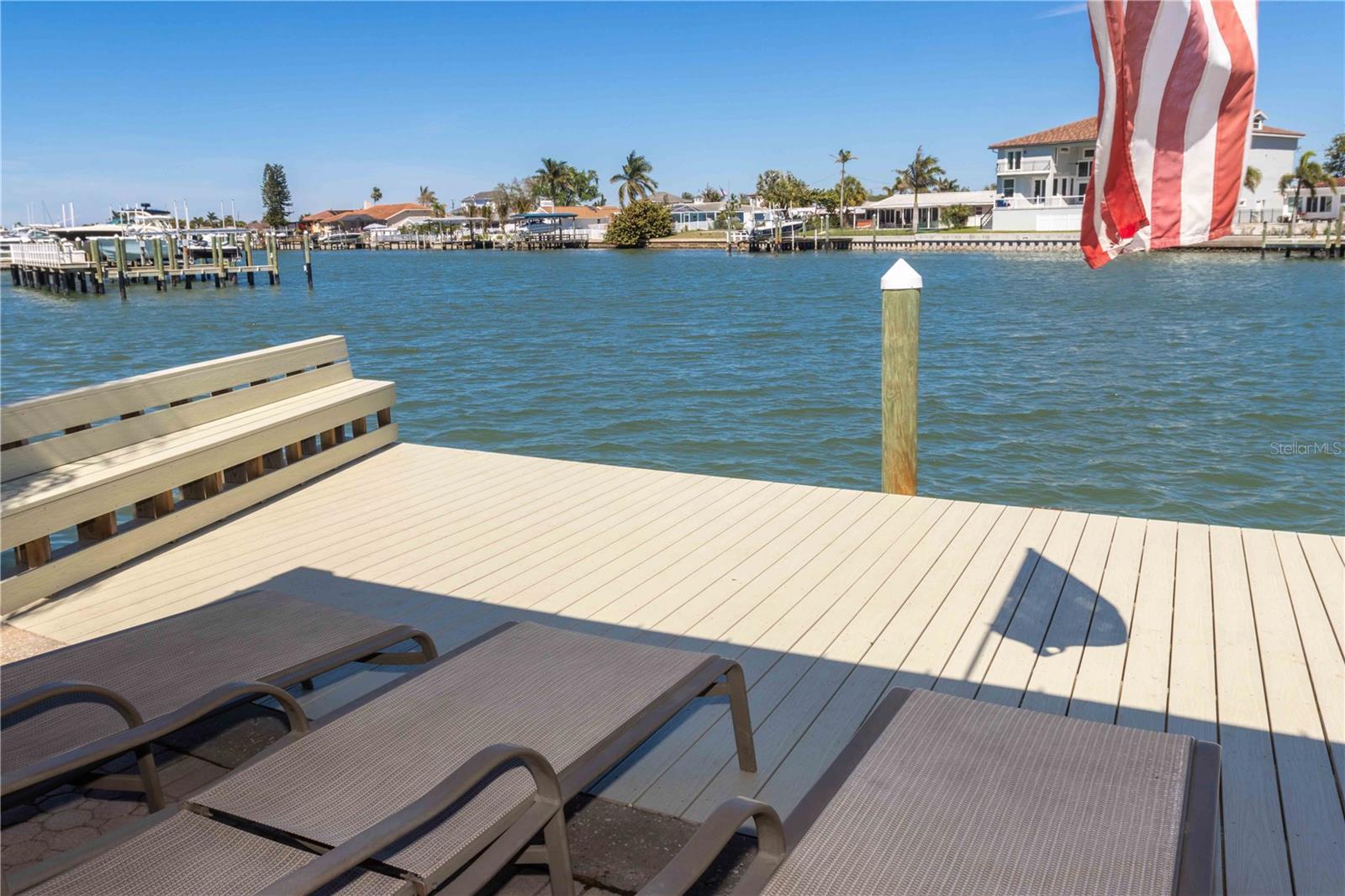105 ISLAND WAY #142, CLEARWATER BEACH, FL, 33767