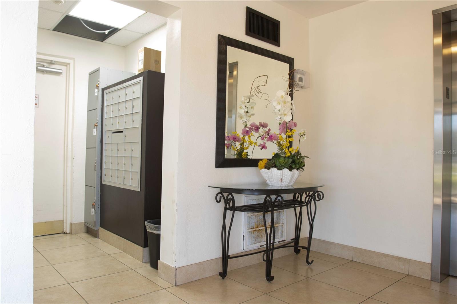 105 ISLAND WAY #142, CLEARWATER BEACH, FL, 33767