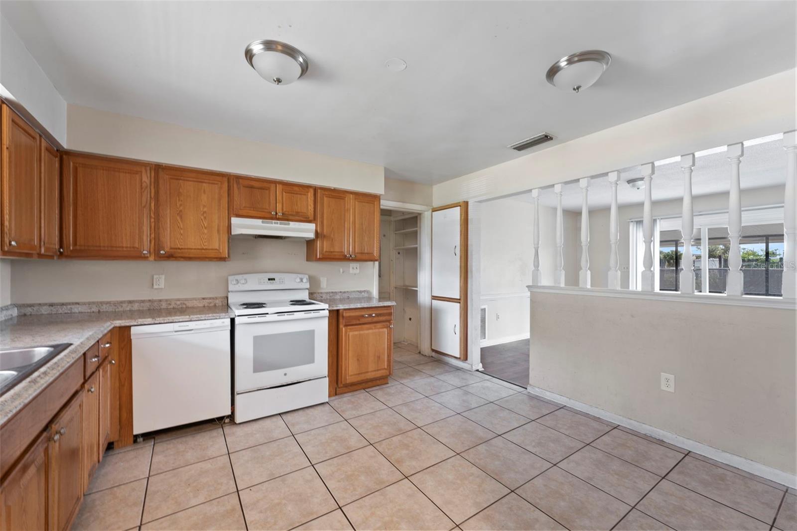 2713 GREENFIELD AVE, ORLANDO, FL, 32808