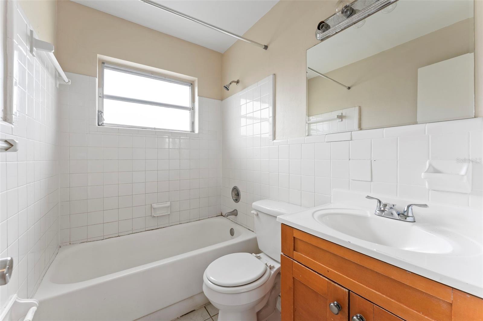 2713 GREENFIELD AVE, ORLANDO, FL, 32808