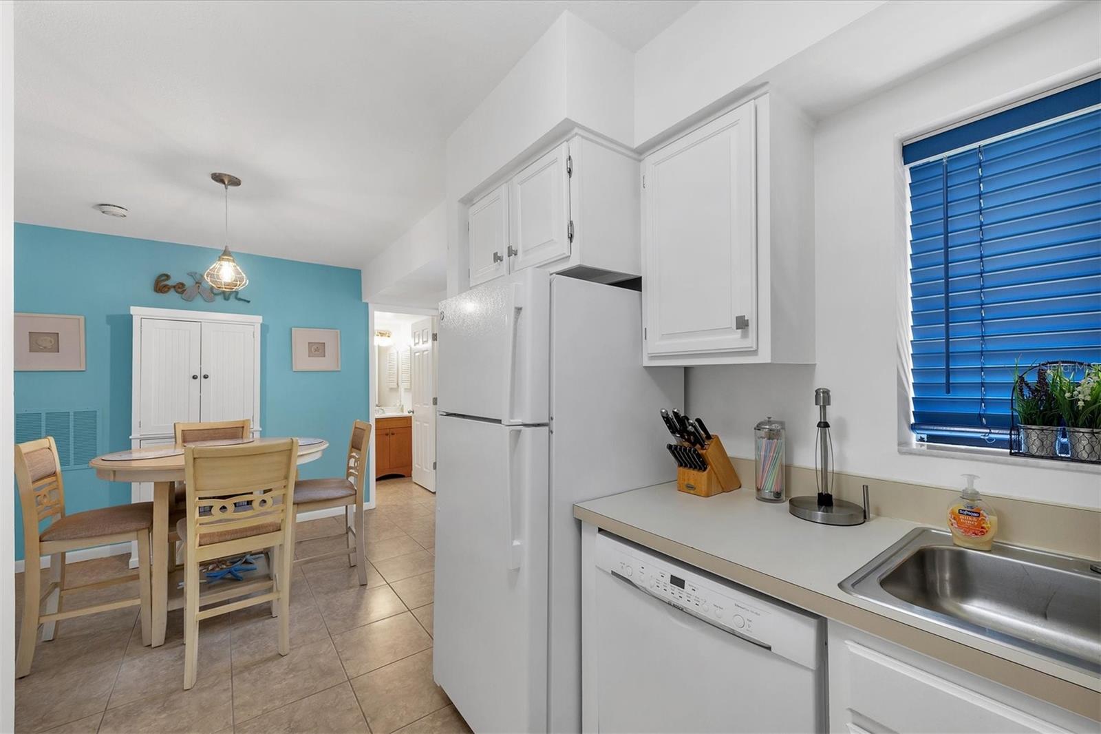 5669 ASHTON LAKE DR #1, SARASOTA, FL, 34231