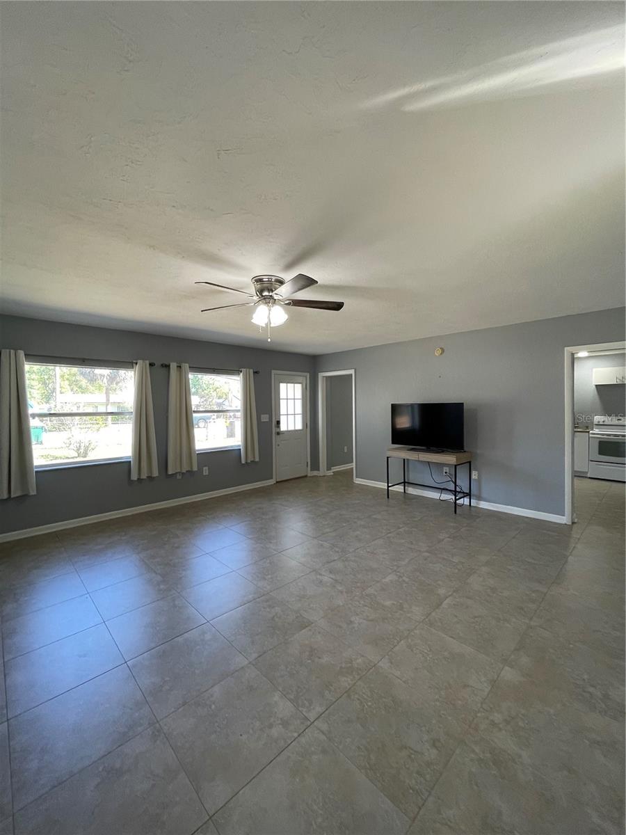 906 E MICHIGAN AVE, DELAND, FL, 32724