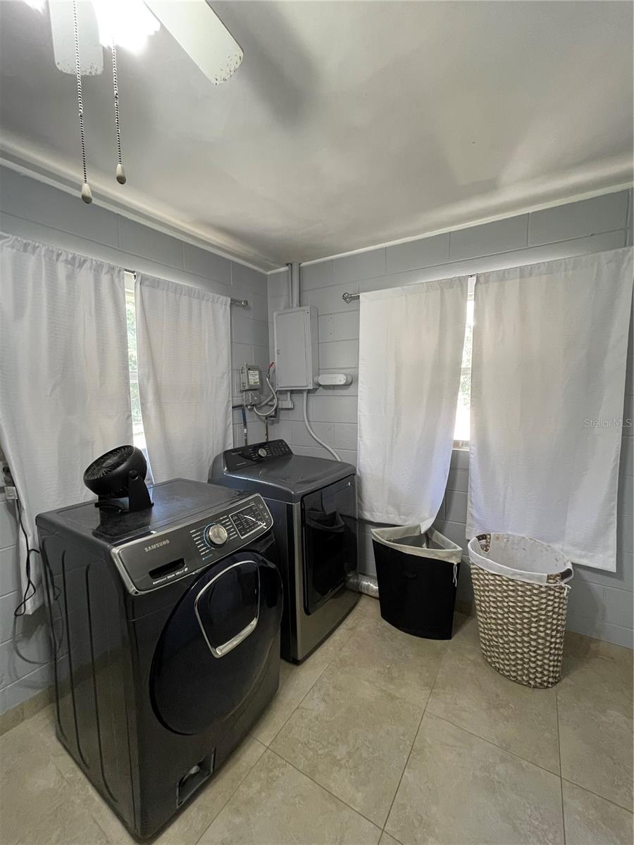 906 E MICHIGAN AVE, DELAND, FL, 32724