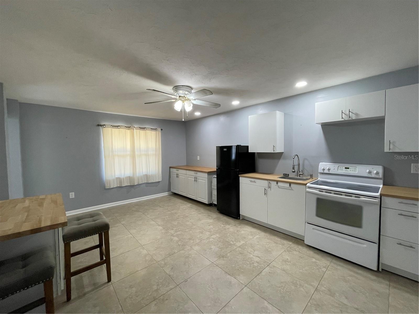 906 E MICHIGAN AVE, DELAND, FL, 32724
