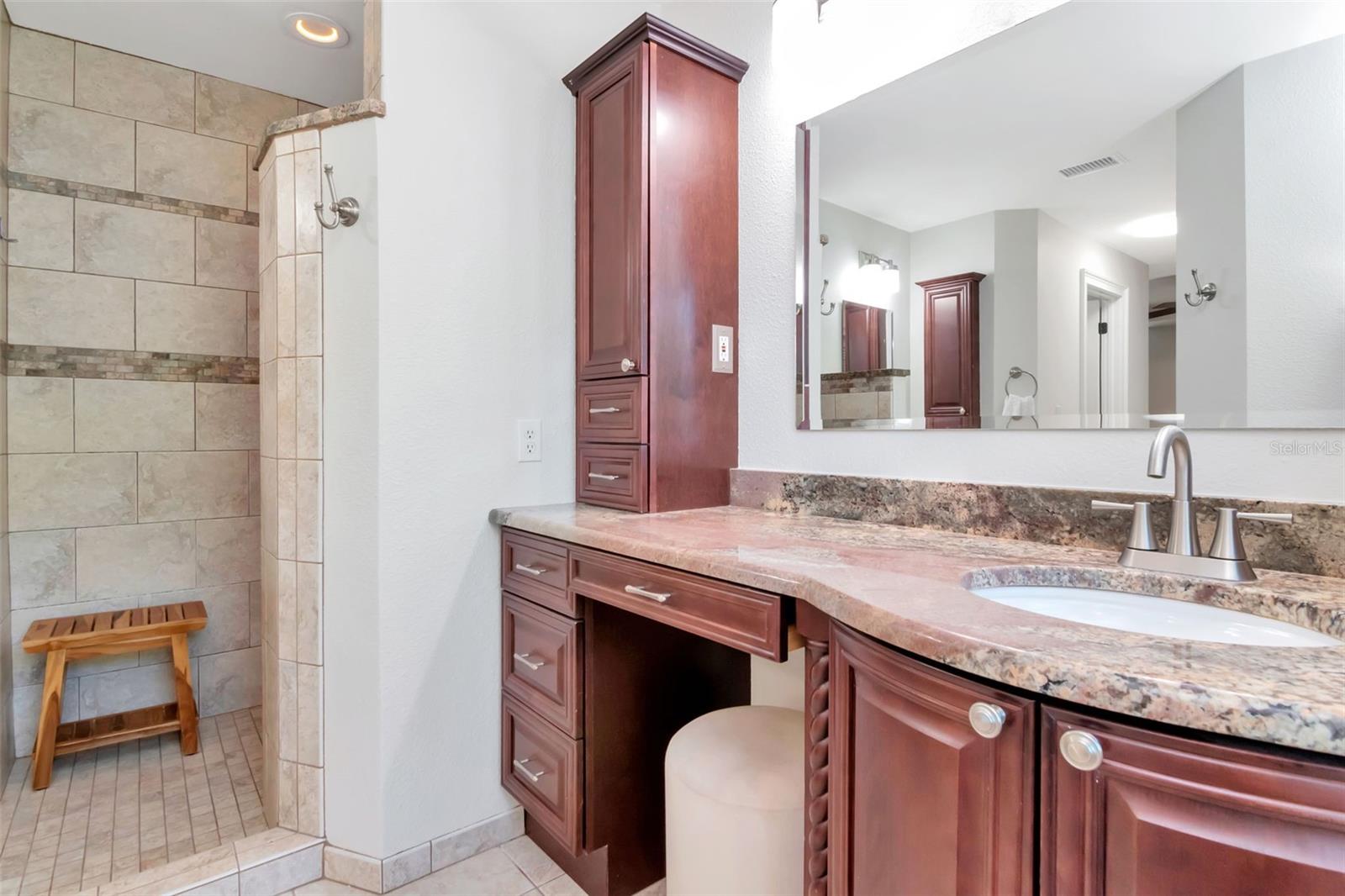 4703 S DAUPHIN AVE, TAMPA, FL, 33611