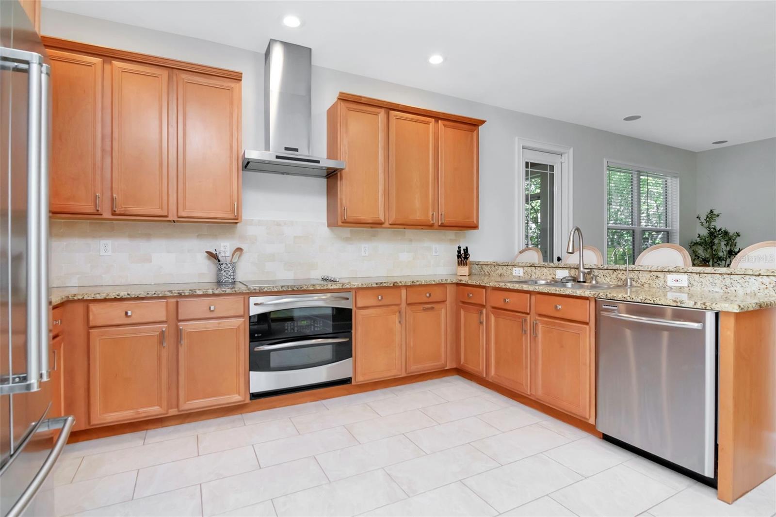 4703 S DAUPHIN AVE, TAMPA, FL, 33611