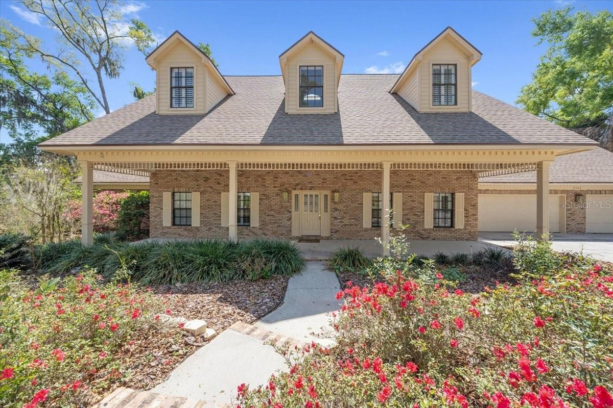 Gorgeous curb appeal.