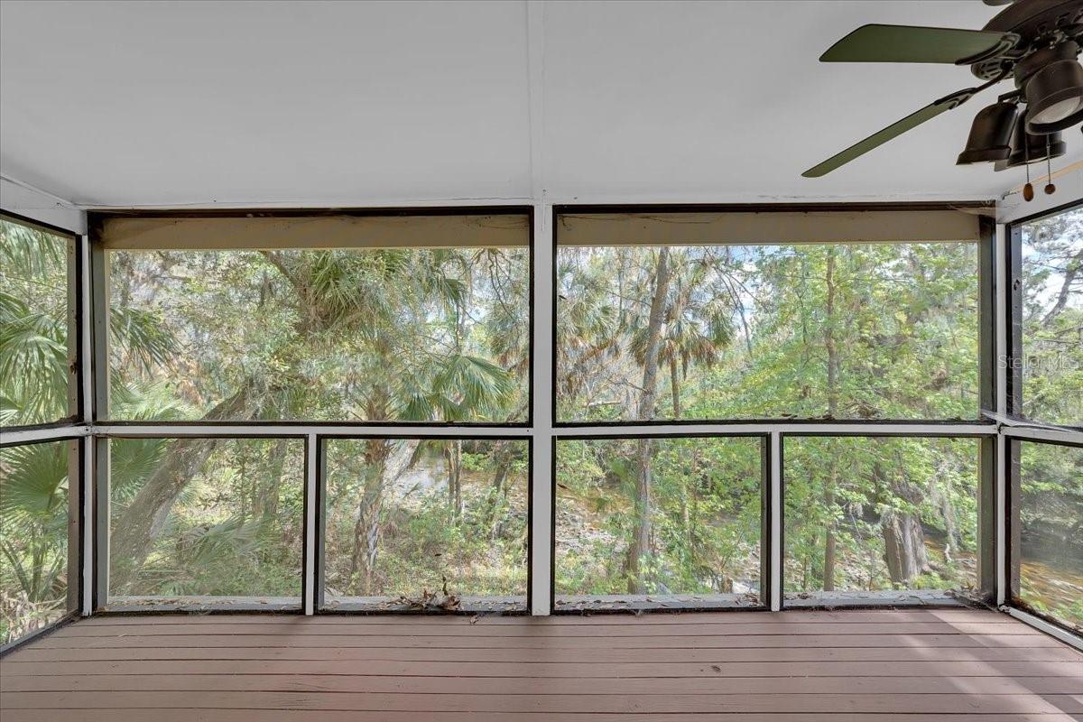Guest cottage screened patio.