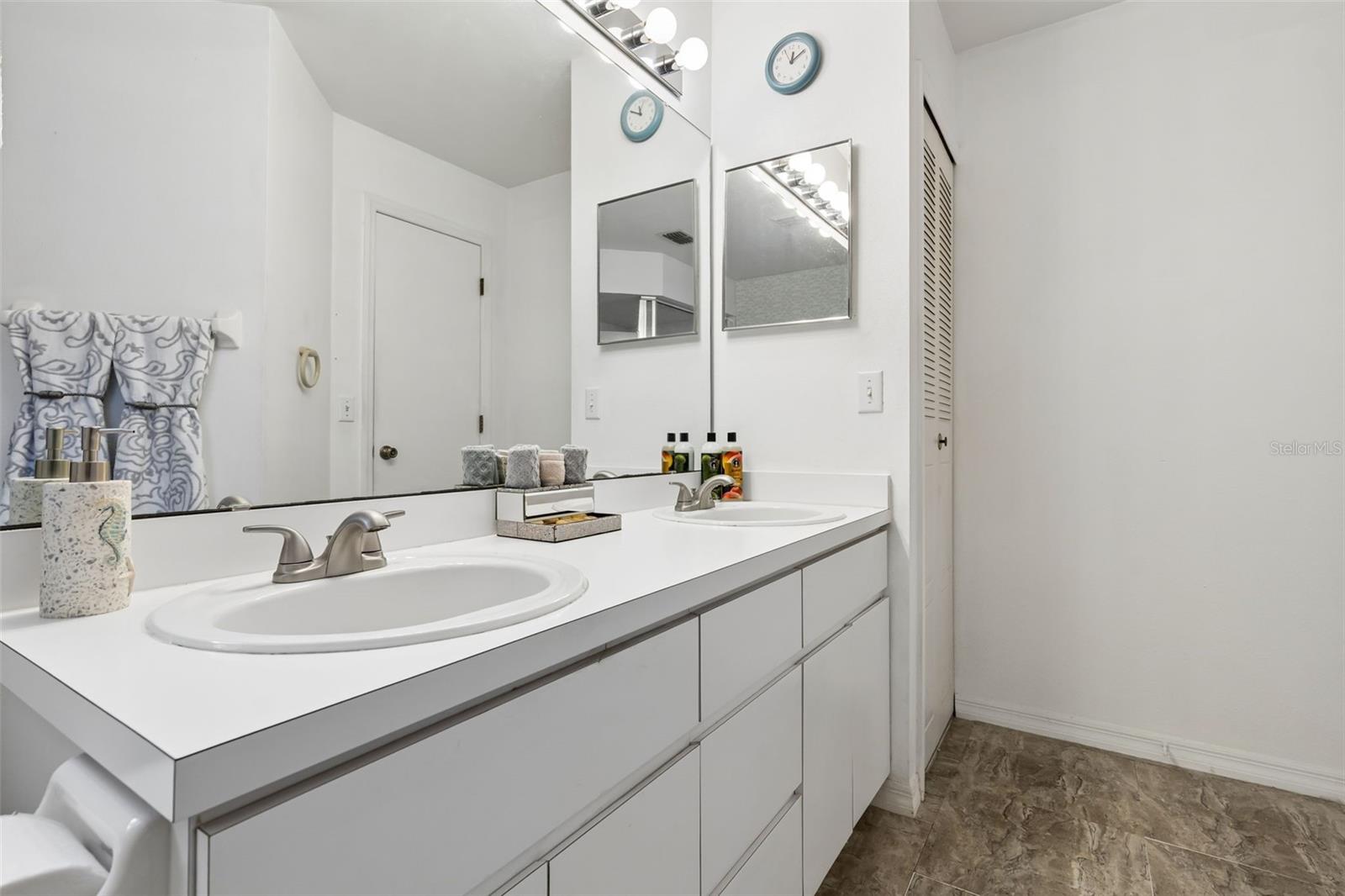 145 THORNBERRY DR, CASSELBERRY, FL, 32707