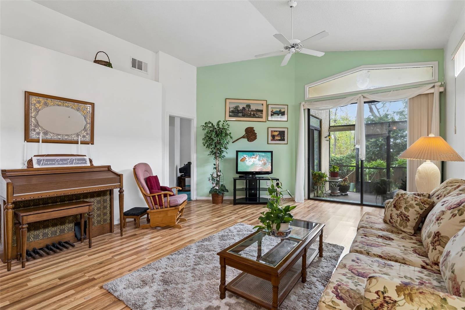 145 THORNBERRY DR, CASSELBERRY, FL, 32707
