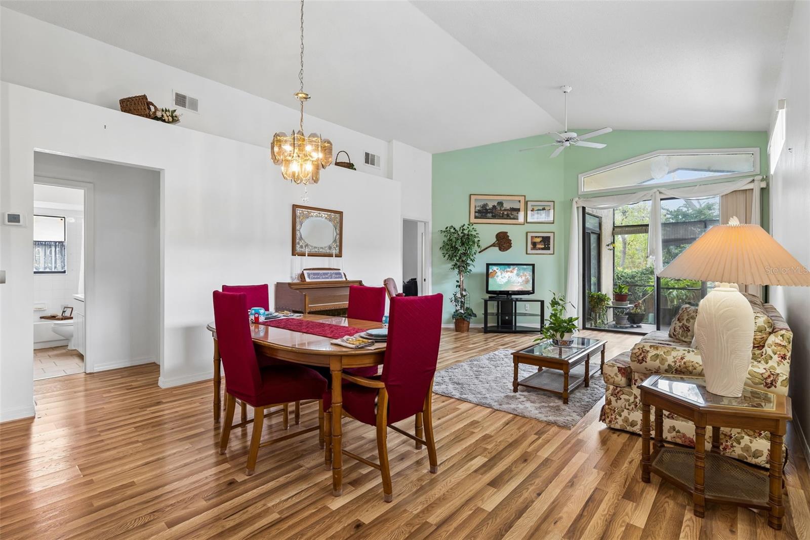145 THORNBERRY DR, CASSELBERRY, FL, 32707