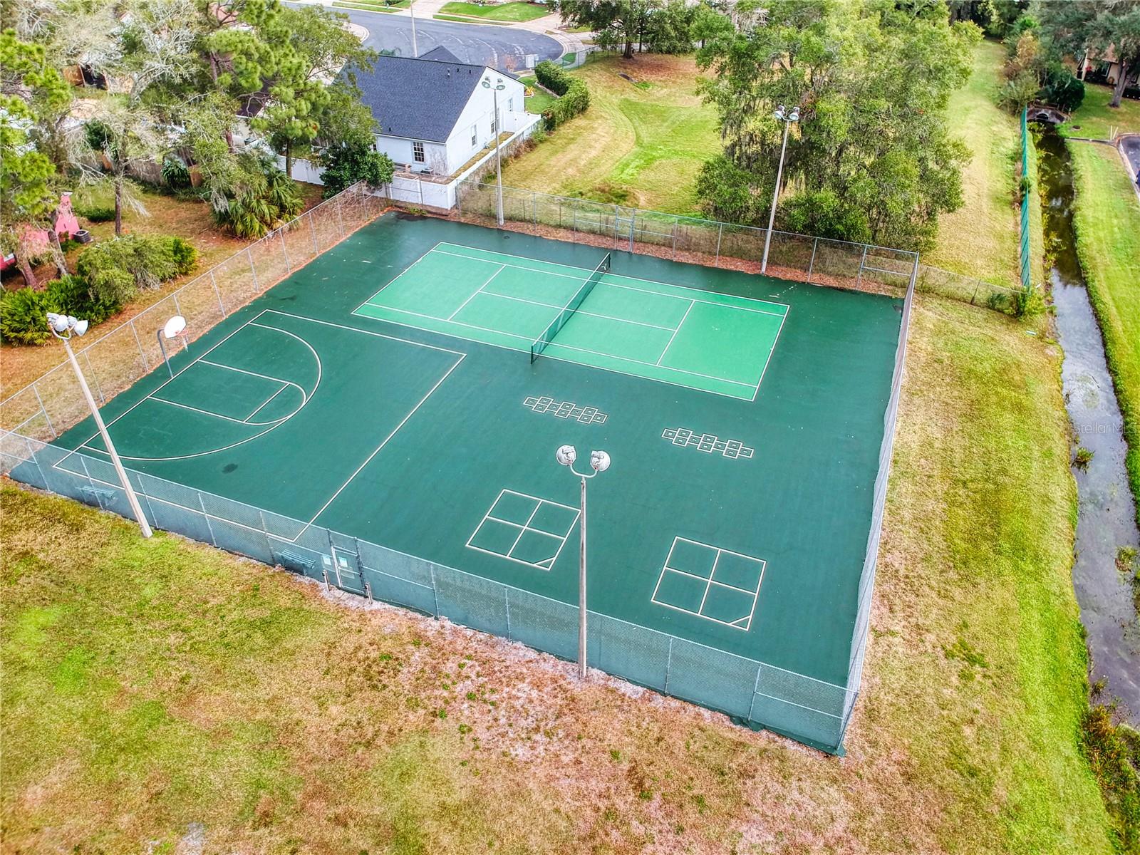 145 THORNBERRY DR, CASSELBERRY, FL, 32707