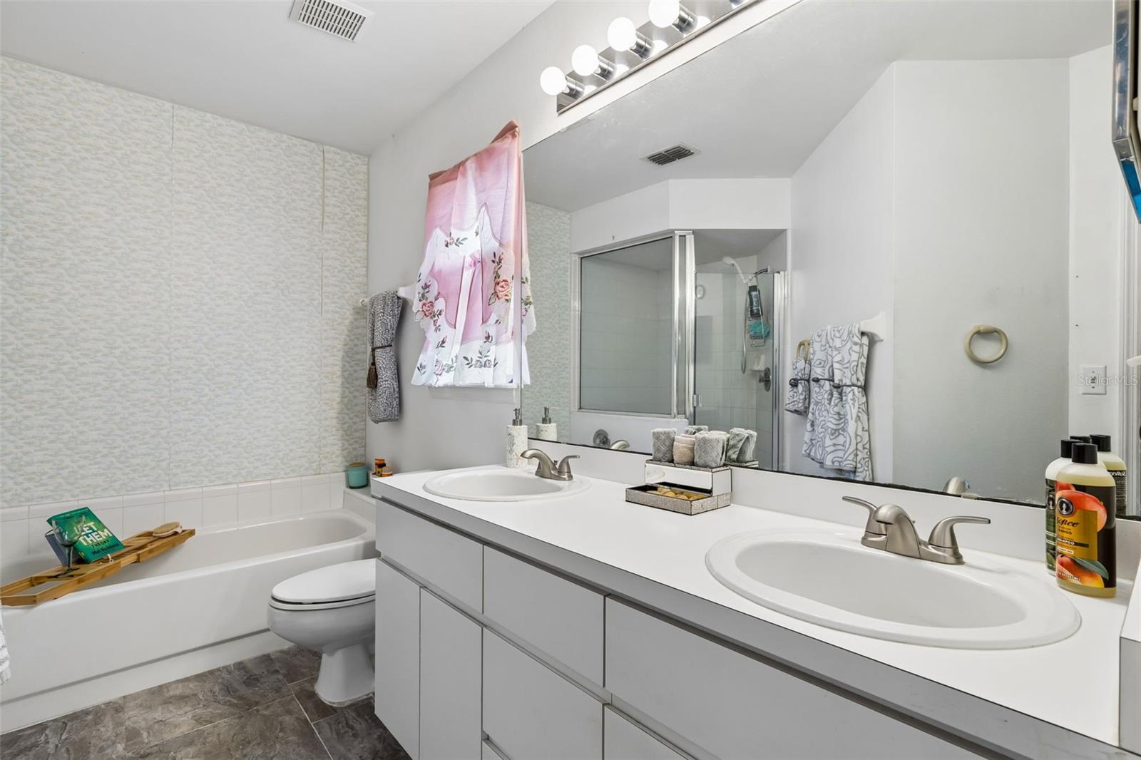145 THORNBERRY DR, CASSELBERRY, FL, 32707
