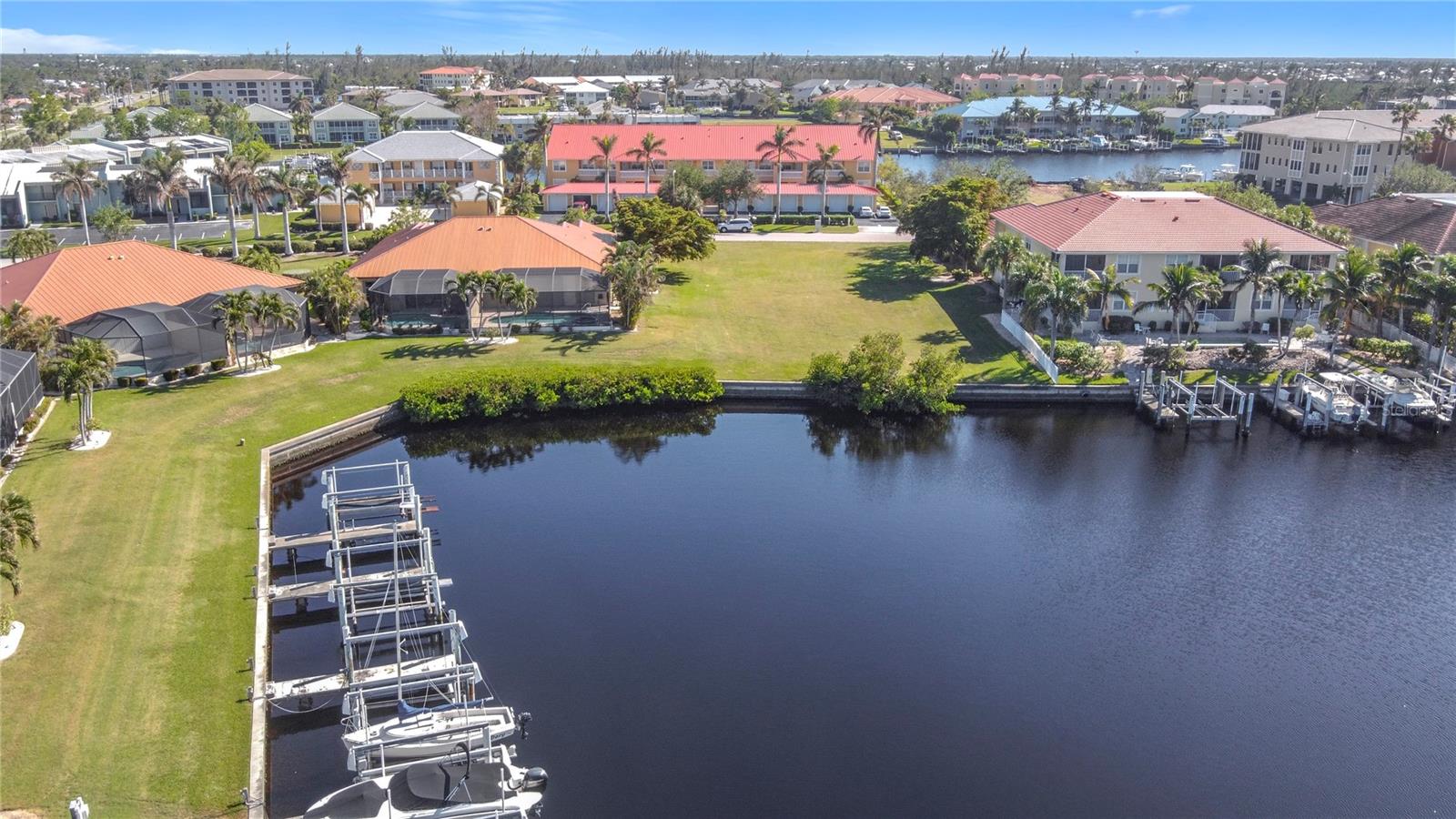 3227 PURPLE MARTIN DR, PUNTA GORDA, FL, 33950