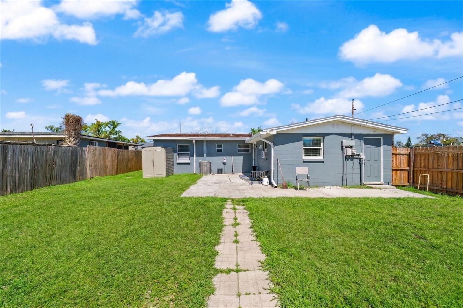 319 E 119 AVE, TAMPA, FL, 33612
