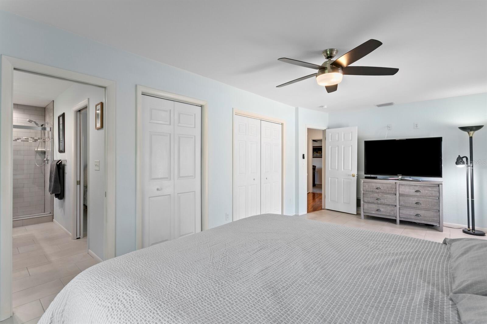 8645 PINETREE DR W, SEMINOLE, FL, 33772