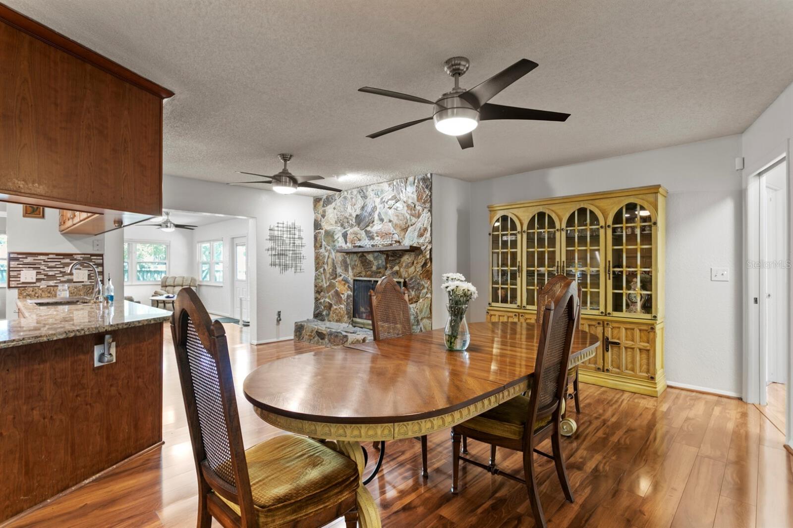 8645 PINETREE DR W, SEMINOLE, FL, 33772