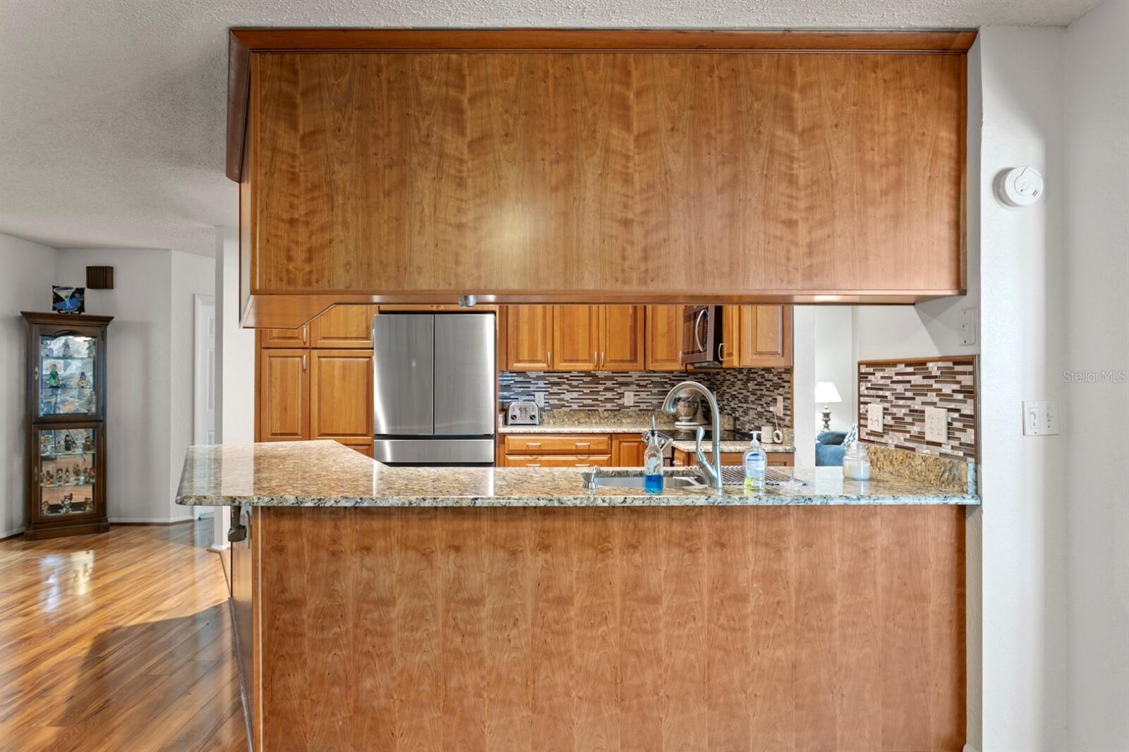 8645 PINETREE DR W, SEMINOLE, FL, 33772